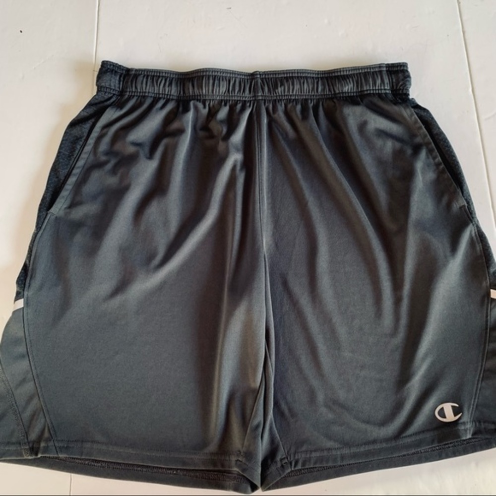 Champion Gray Athletic Shorts XXL‎